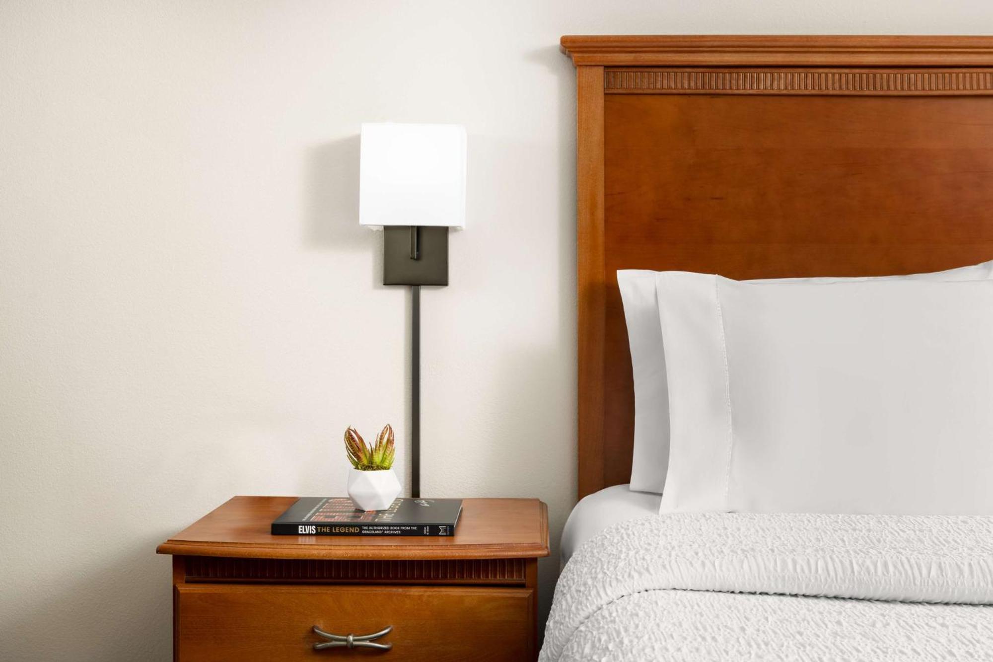 Hampton Inn Memphis-Walnut Grove/Baptist East Eksteriør billede