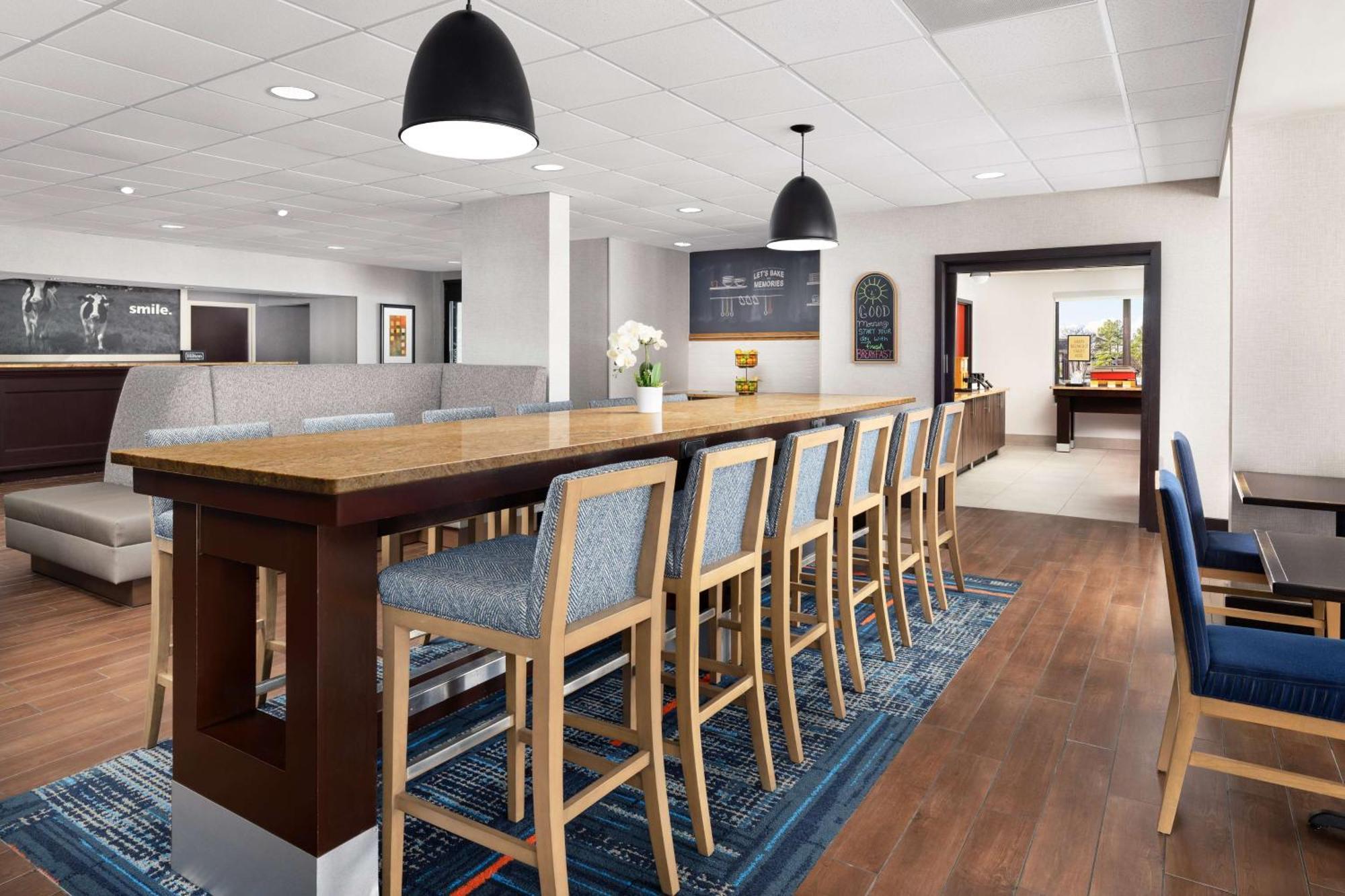 Hampton Inn Memphis-Walnut Grove/Baptist East Eksteriør billede