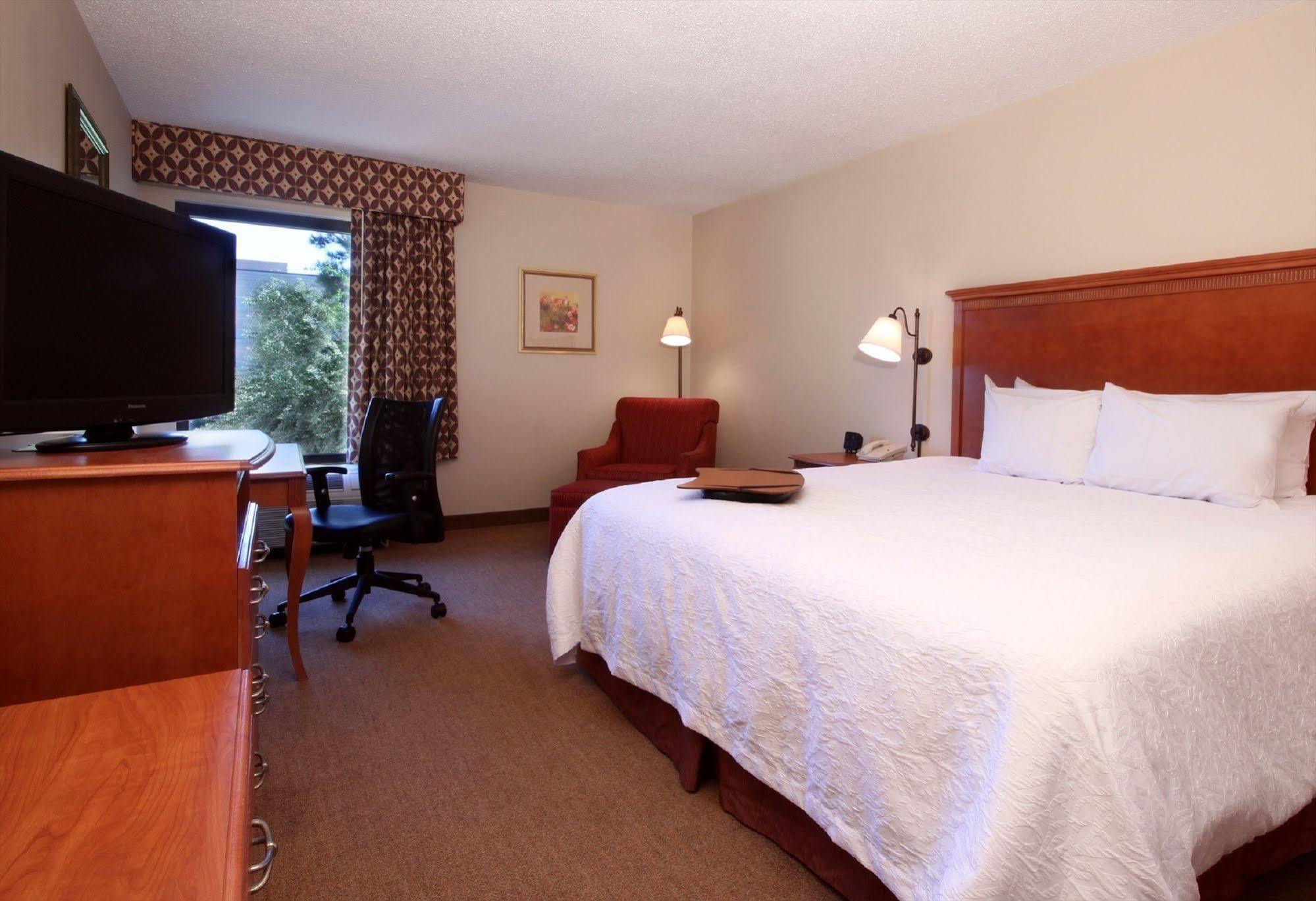 Hampton Inn Memphis-Walnut Grove/Baptist East Eksteriør billede